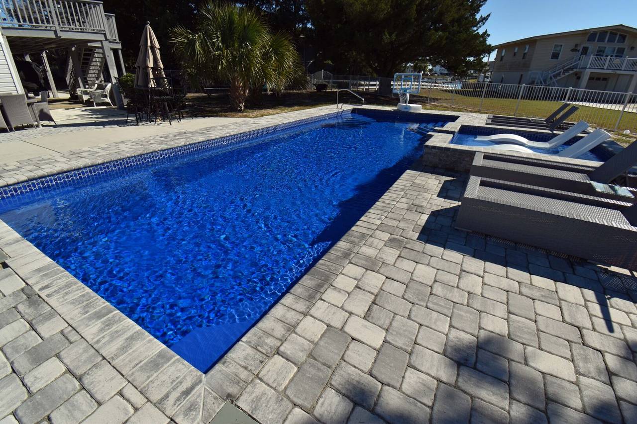 48' x 16' Pool! 48' x 16' Pool!