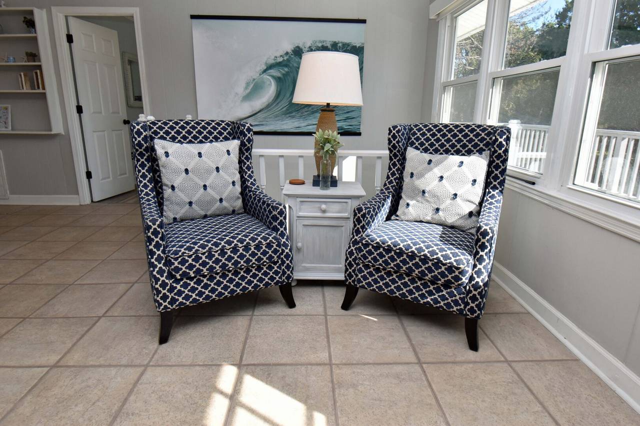 Curl Up and Read a Book Curl Up and Read a Book