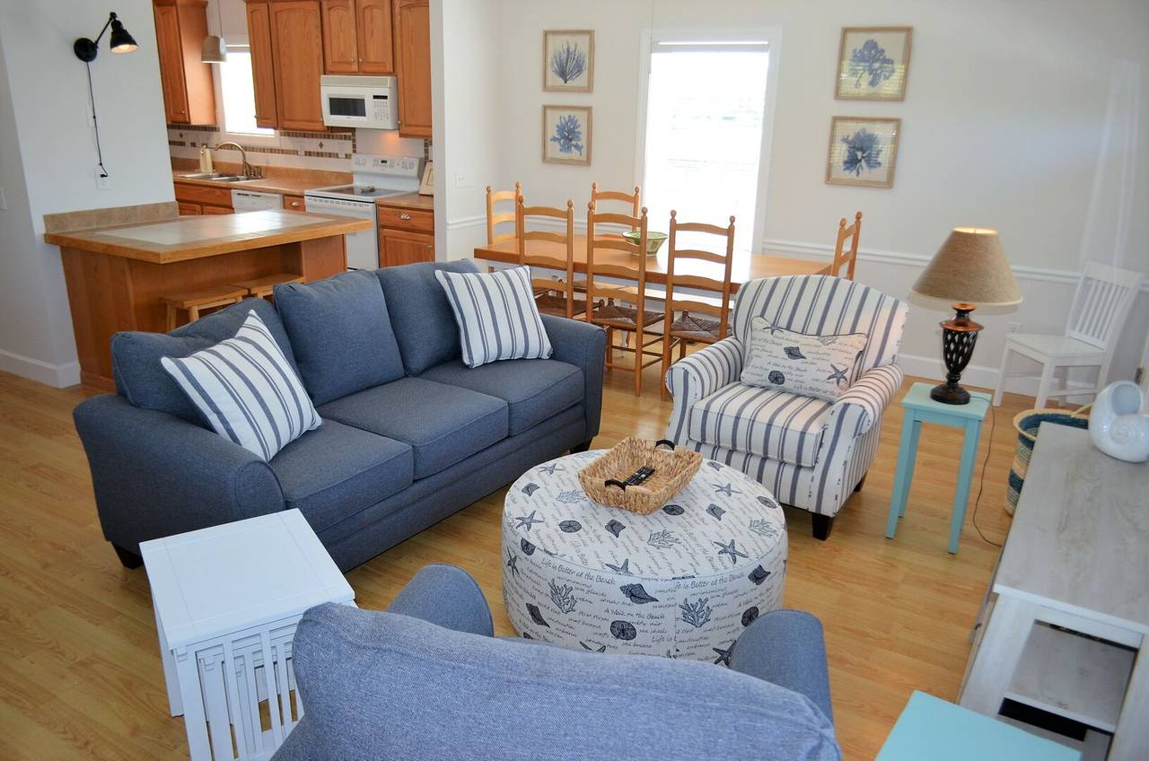 and catch up with family & friends. and catch up with family & friends.