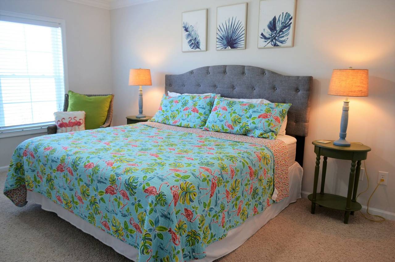 Bedroom 2 Up - 1 King Bed Bedroom 2 Up - 1 King Bed