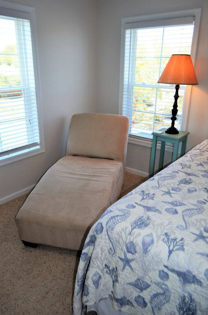 Chaise Lounge for extra relaxation! Chaise Lounge for extra relaxation!