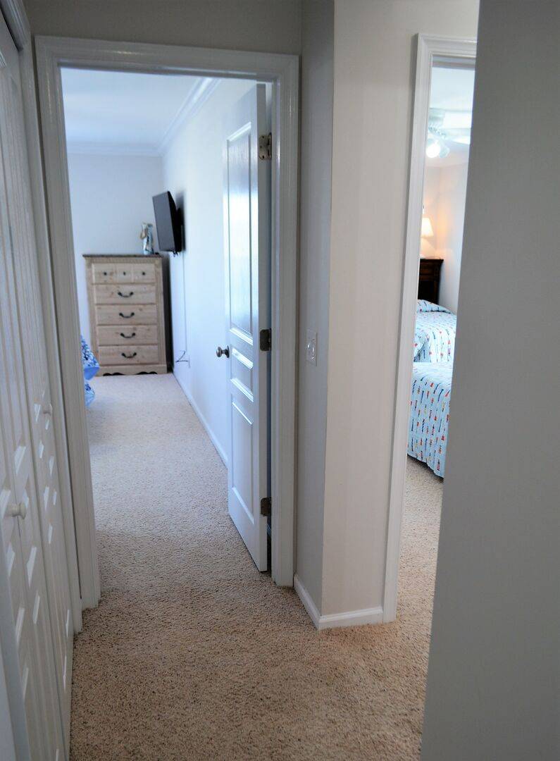 Entry View to Bedrooms 3 & 4 Entry View to Bedrooms 3 & 4