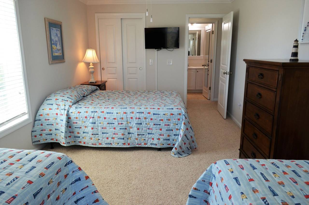 Each bedroom has a flat screen TV! Each bedroom has a flat screen TV!