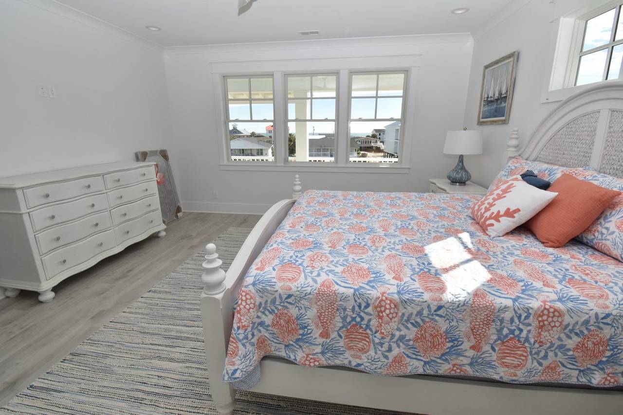 Bedroom 4 Up with King Bedroom 4 Up with King