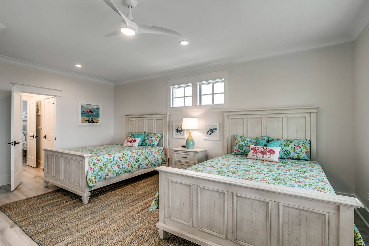 Bedroom 5 Up with 2 Queens Bedroom 5 Up with 2 Queens