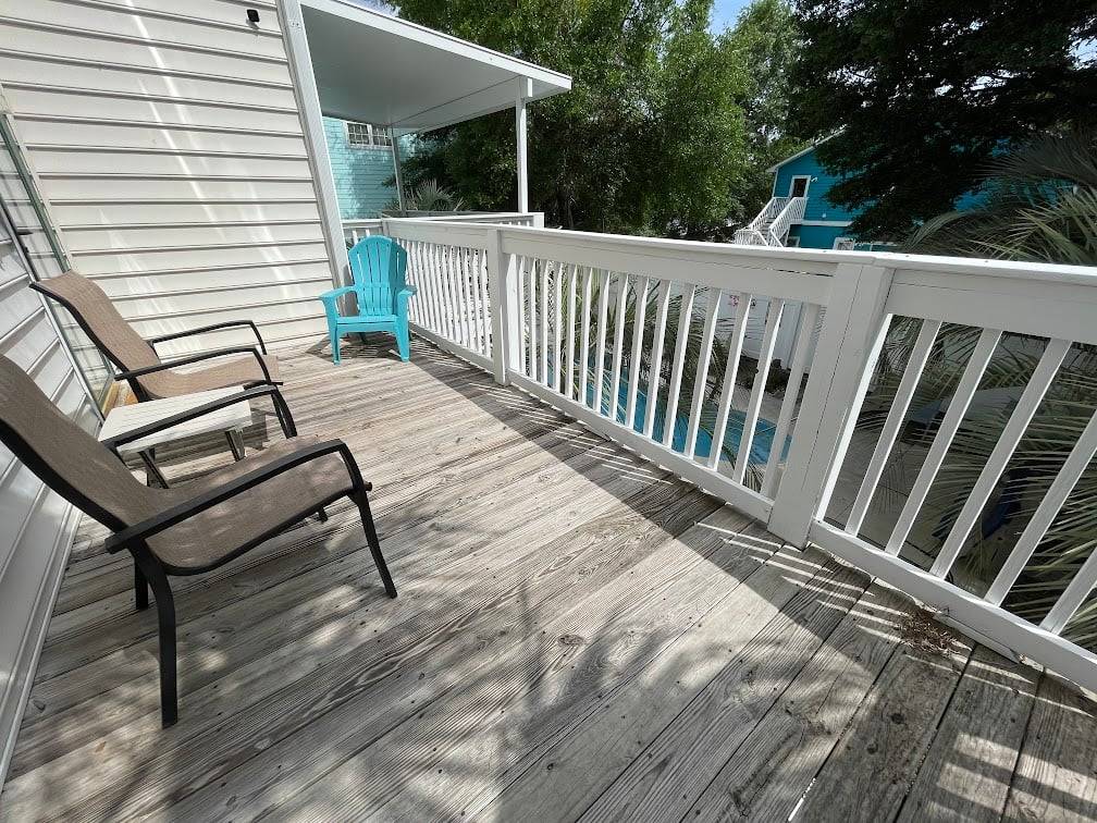Large Back Deck Large Back Deck