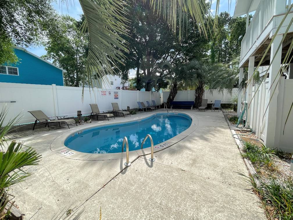 Spend the day swimming or lounging! (large shared pool) Spend the day swimming or lounging! (large shared pool)