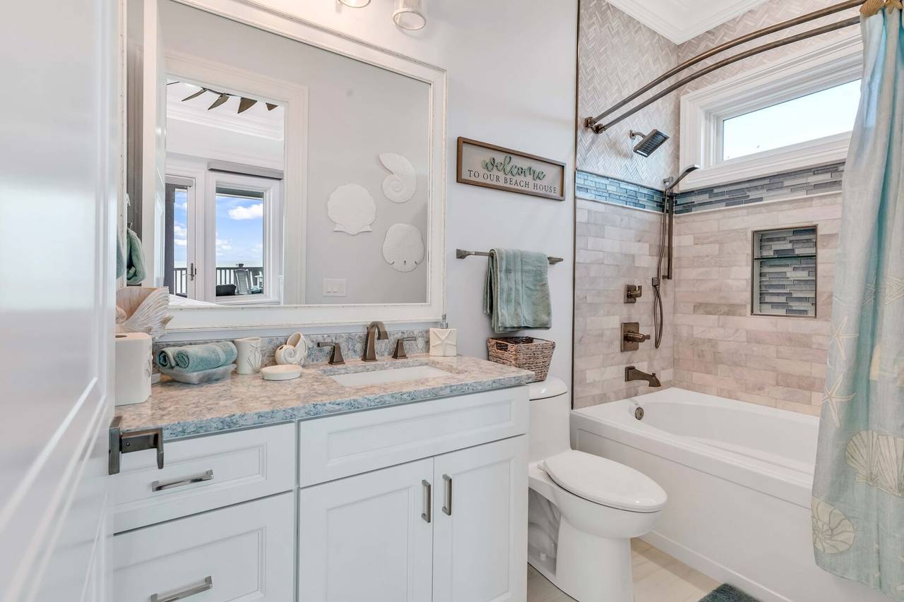 Private Bath Private Bath