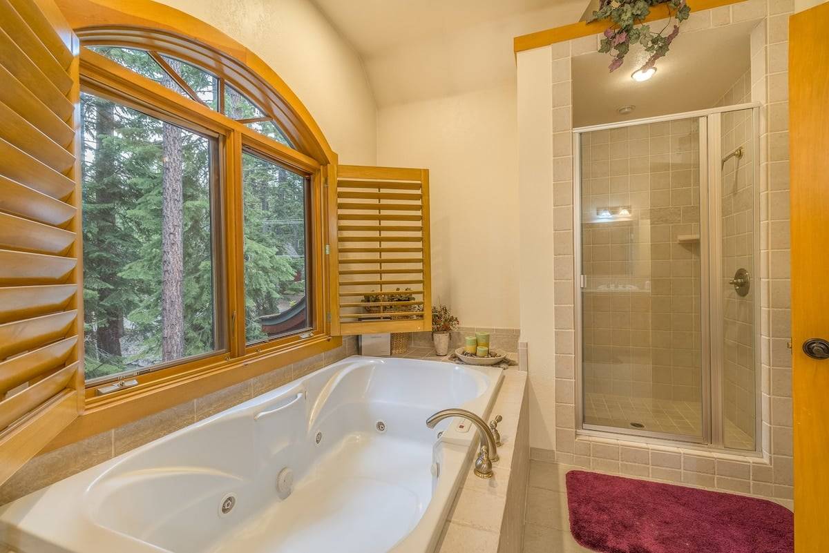 Master Bathroom Master Bathroom