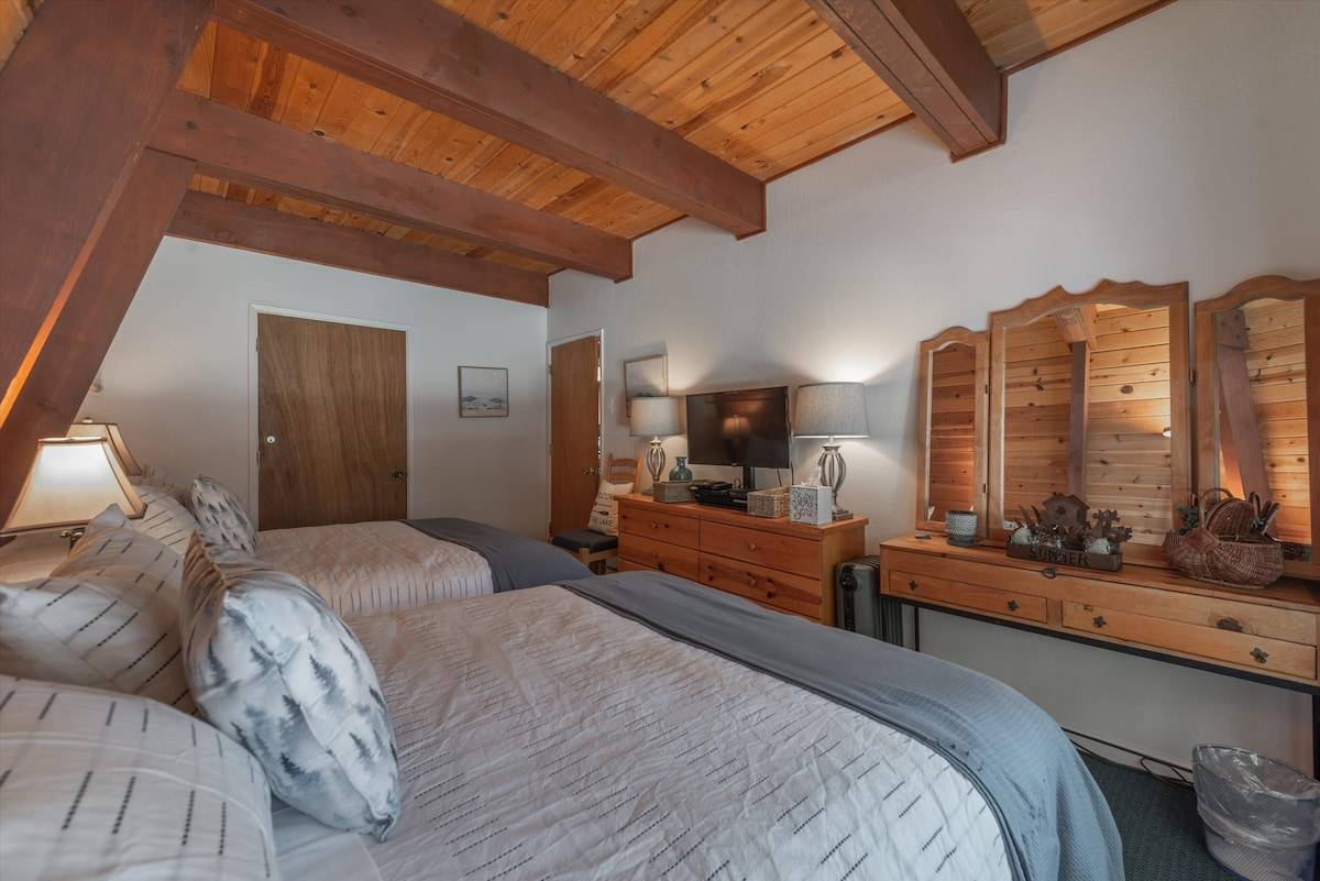 Lower bedroom 2 Lower bedroom 2