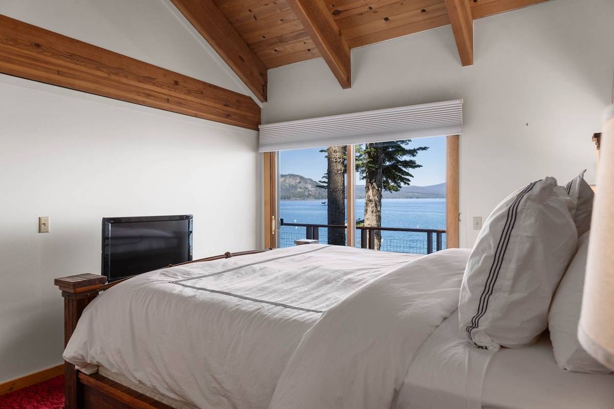 Primary with King Bed Primary with King Bed