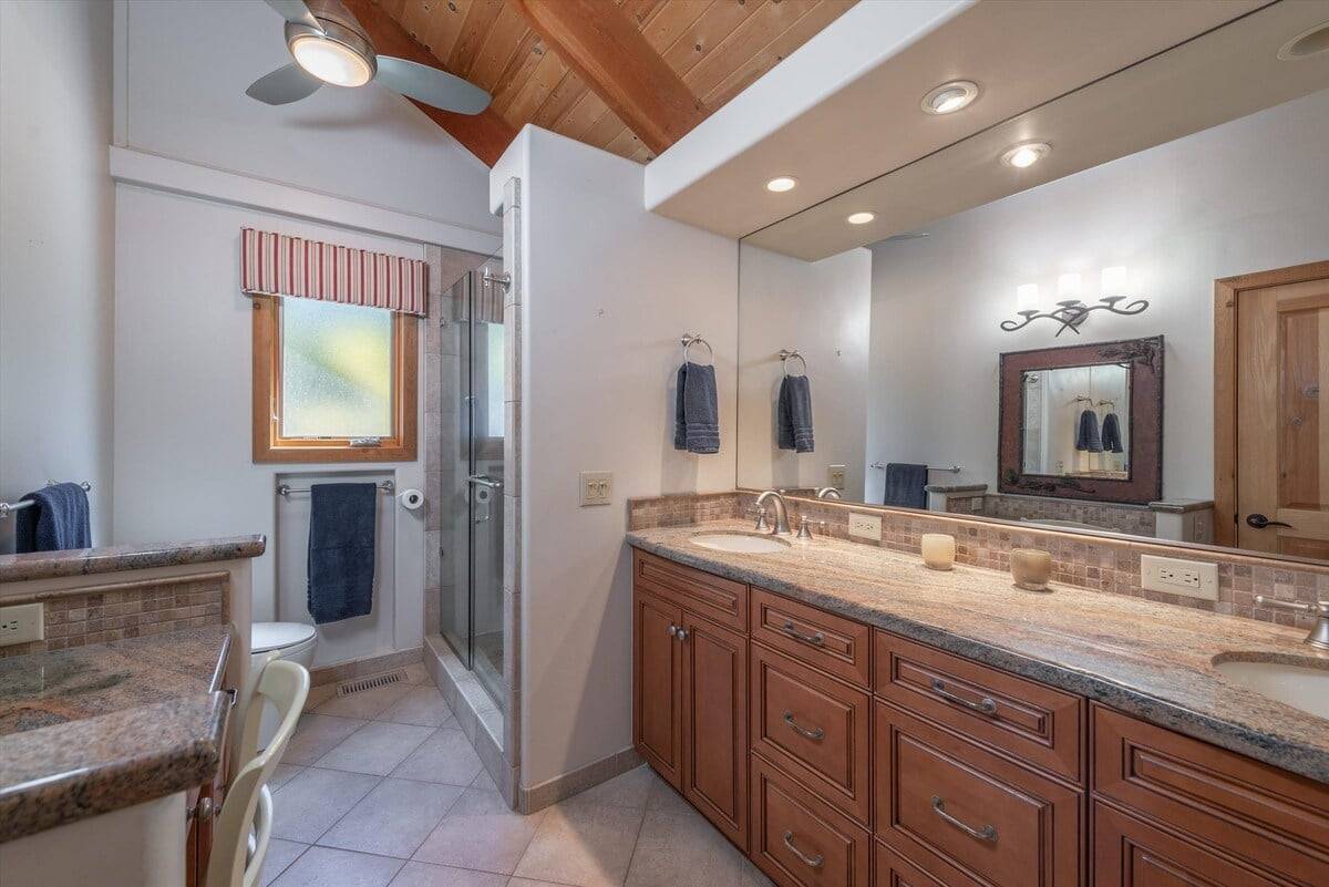 Master Bathroom Master Bathroom