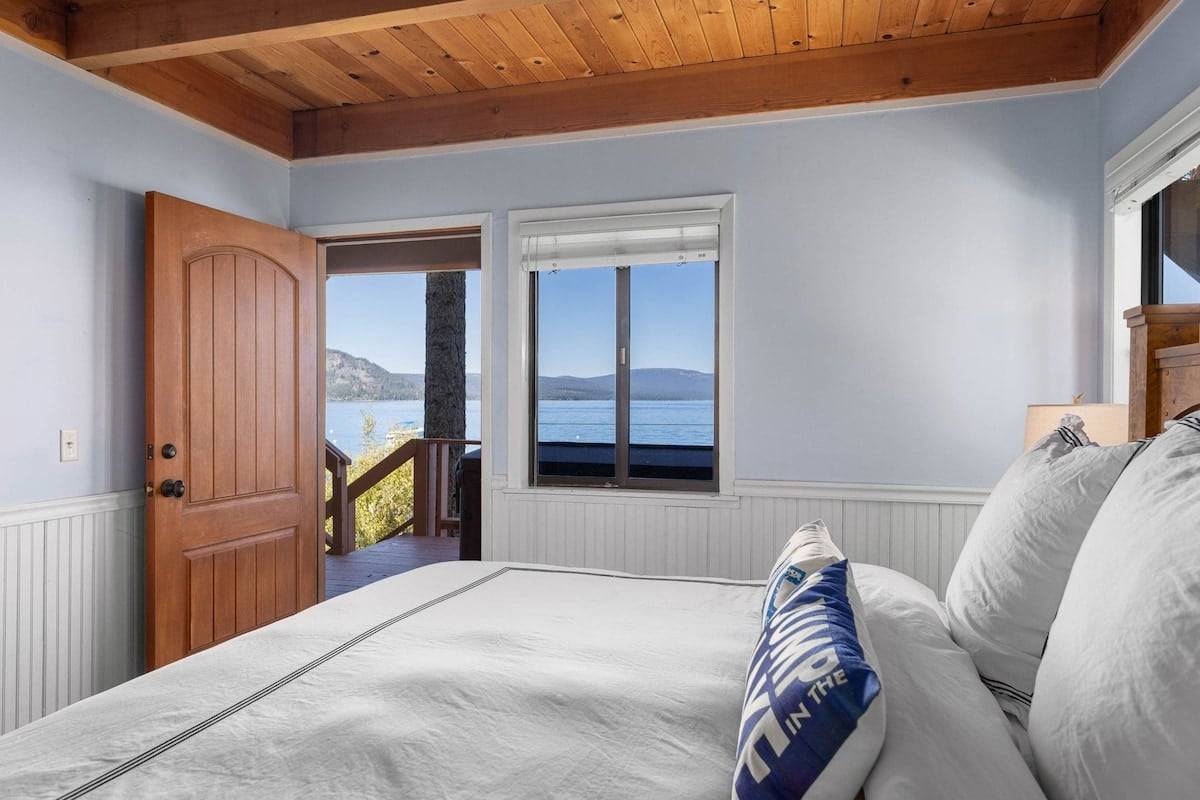 Downstairs Primary Bedroom Downstairs Primary Bedroom