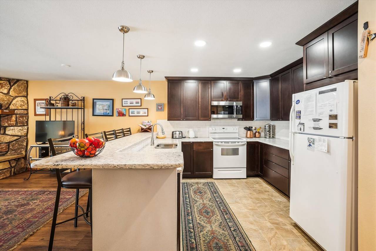 Kitchen, Atrium 005, Breckenridge Vacation Rental Kitchen, Atrium 005, Breckenridge Vacation Rental