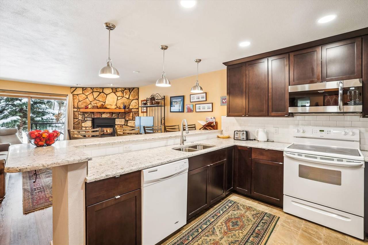 Kitchen, Atrium 005, Breckenridge Vacation Rental Kitchen, Atrium 005, Breckenridge Vacation Rental