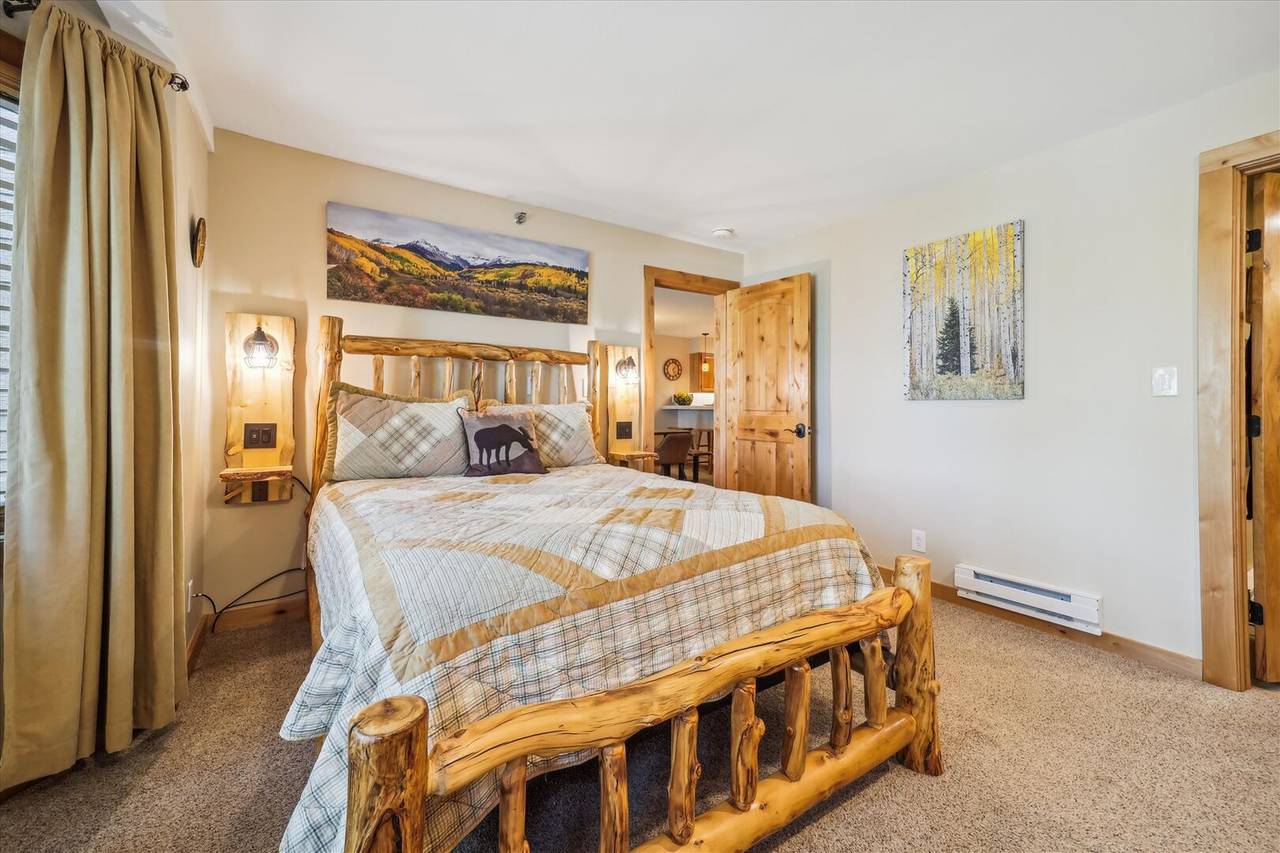 Bedroom - Atrium 108 Breckenridge Vacation Rental Bedroom - Atrium 108 Breckenridge Vacation Rental