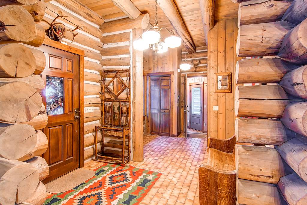 Entry - Bear Lodge - Breckenridge Vacation Rental Entry - Bear Lodge - Breckenridge Vacation Rental
