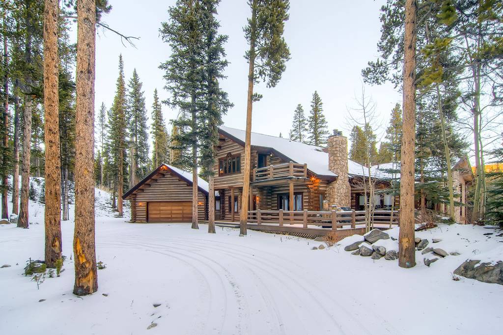 Exterior - Bear Lodge - Breckenridge Vacation Rental Exterior - Bear Lodge - Breckenridge Vacation Rental