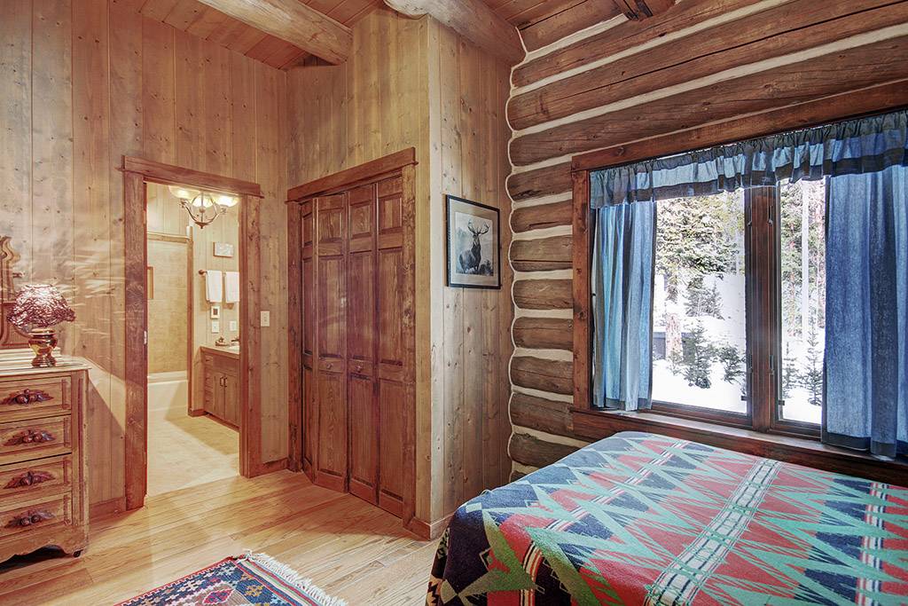 Bedroom - Bear Lodge - Breckenridge Vacation Rental Bedroom - Bear Lodge - Breckenridge Vacation Rental