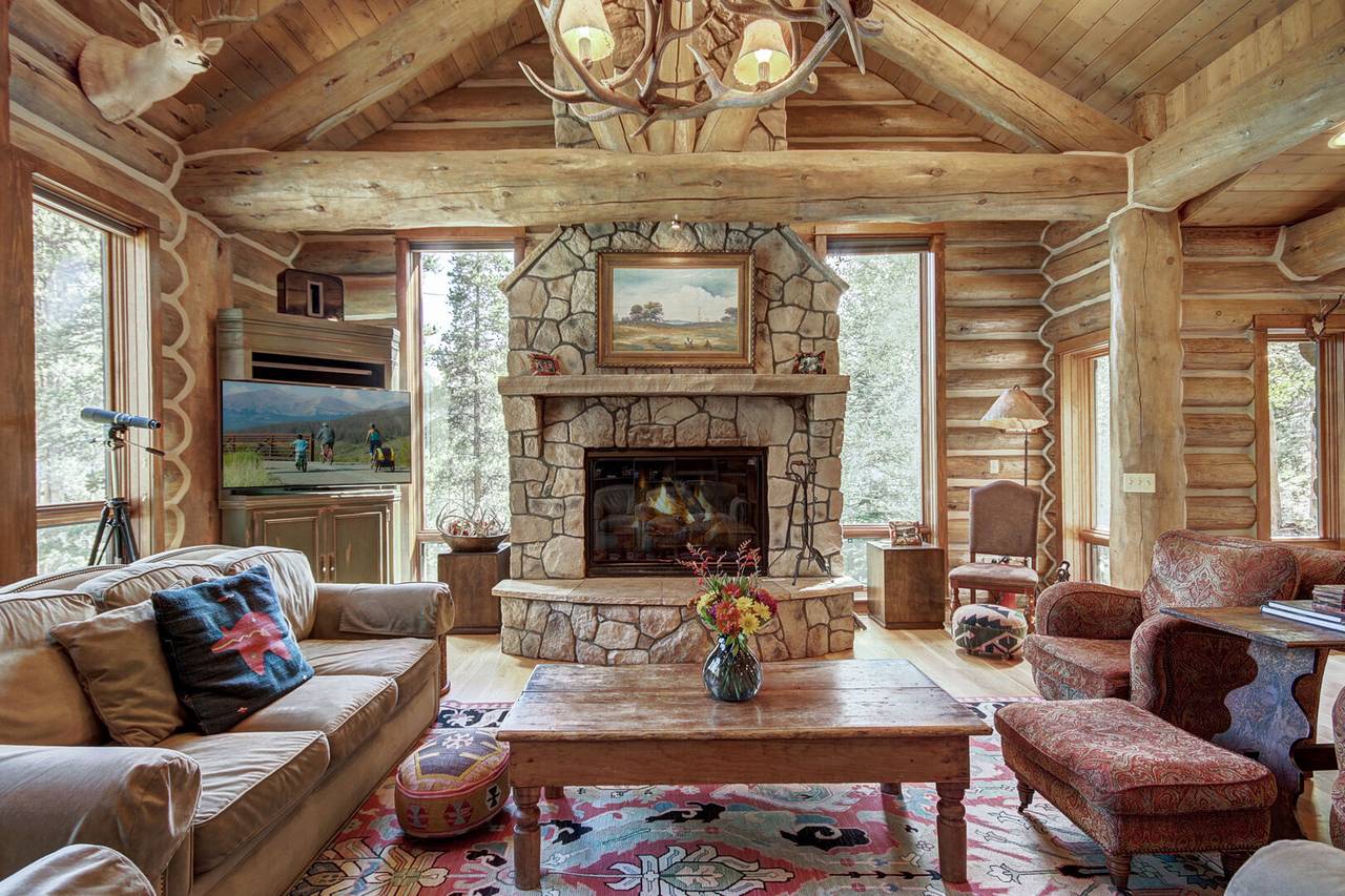 Living Area - Bear Lodge - Breckenridge Vacation Rental Living Area - Bear Lodge - Breckenridge Vacation Rental