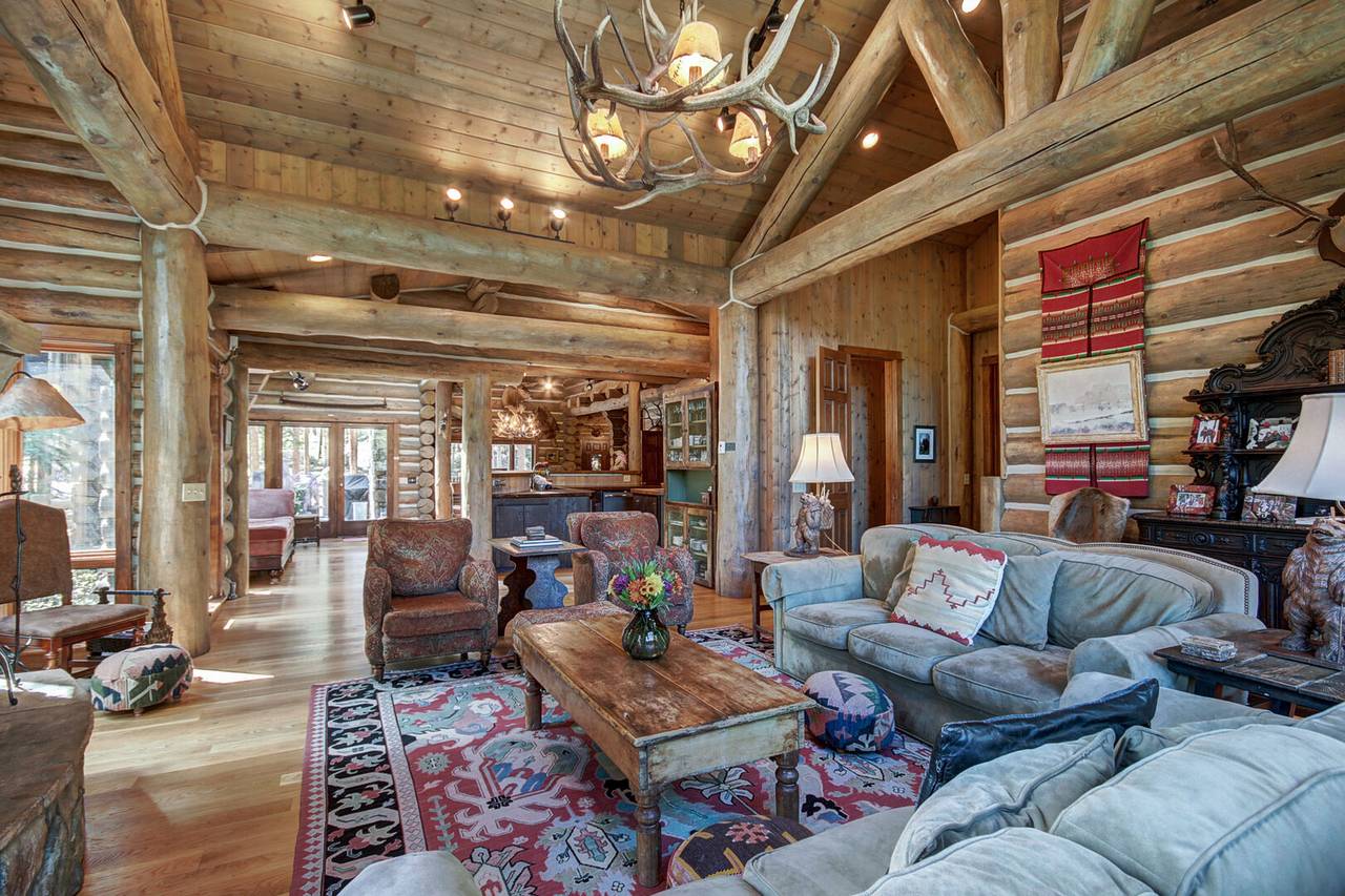 Living Area - Bear Lodge - Breckenridge Vacation Rental Living Area - Bear Lodge - Breckenridge Vacation Rental