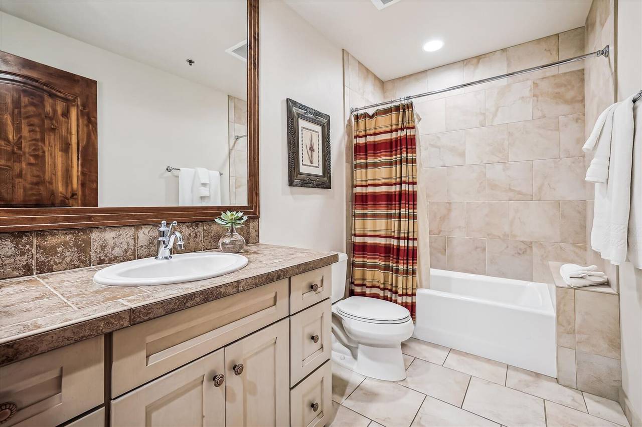 Bathroom, Bluesky 414, Breckenridge Vacation Rental Bathroom, Bluesky 414, Breckenridge Vacation Rental