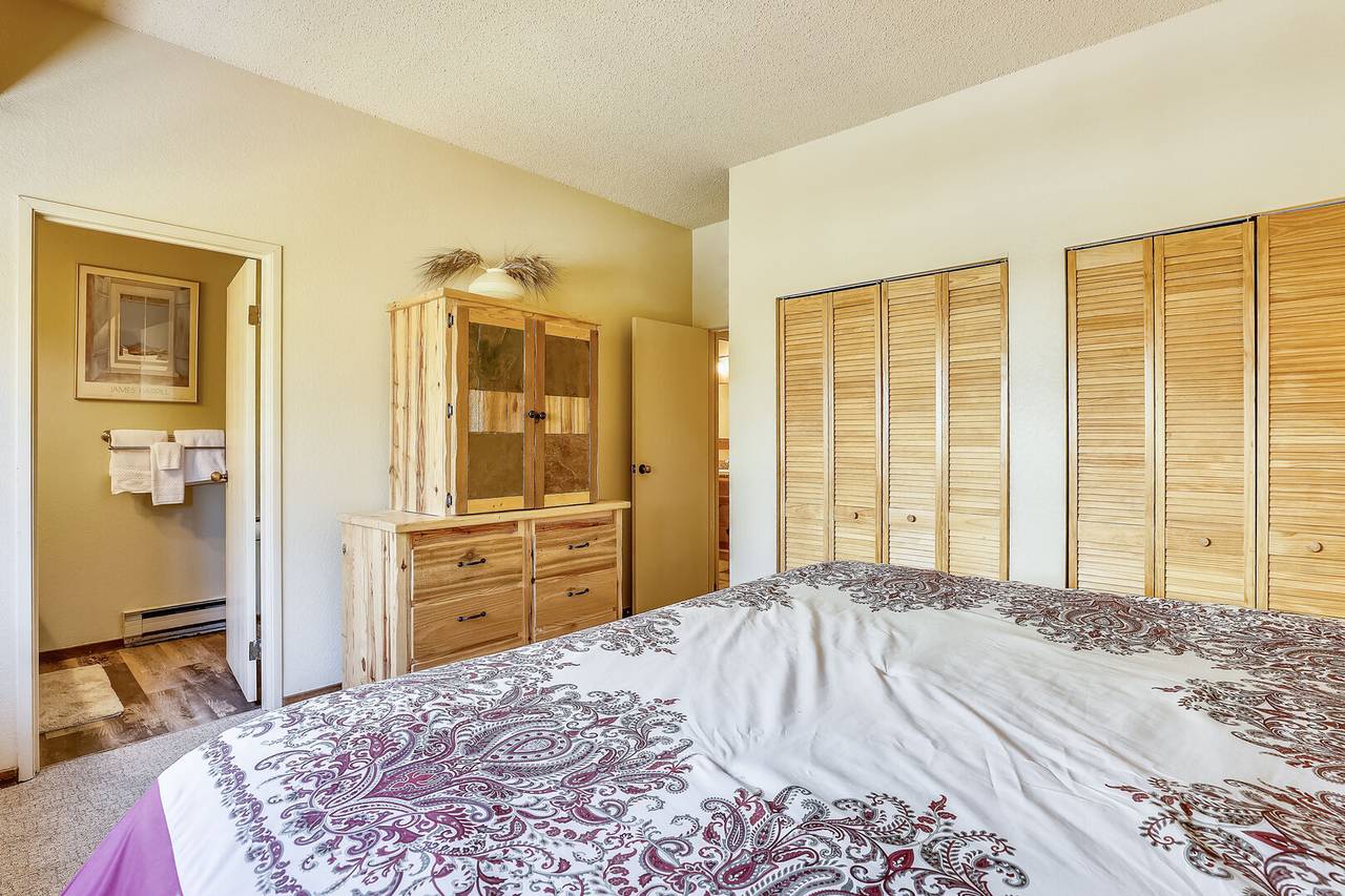 Bedroom - Cedars 2 - Breckenridge Vacation Rental Bedroom - Cedars 2 - Breckenridge Vacation Rental