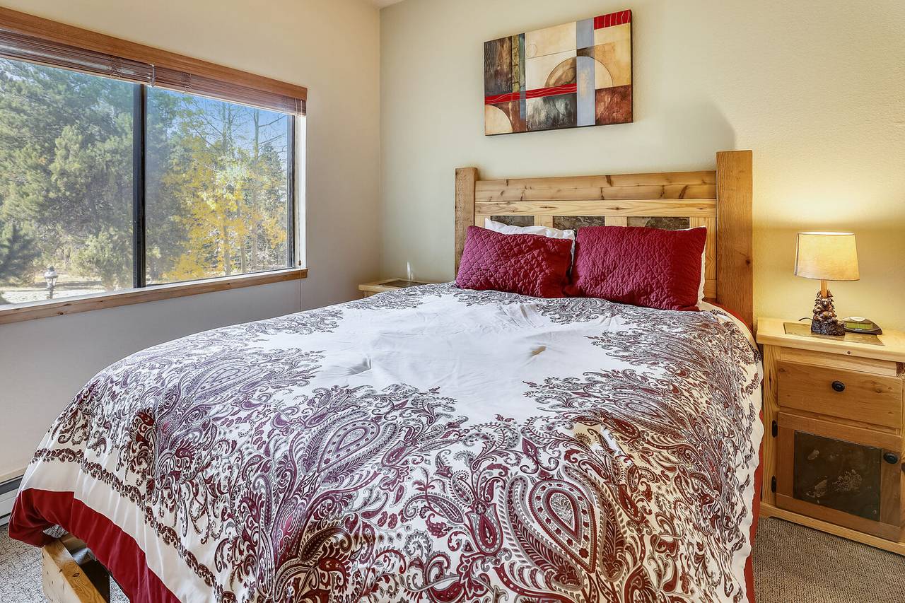 Bedroom - Cedars 2 - Breckenridge Vacation Rental Bedroom - Cedars 2 - Breckenridge Vacation Rental