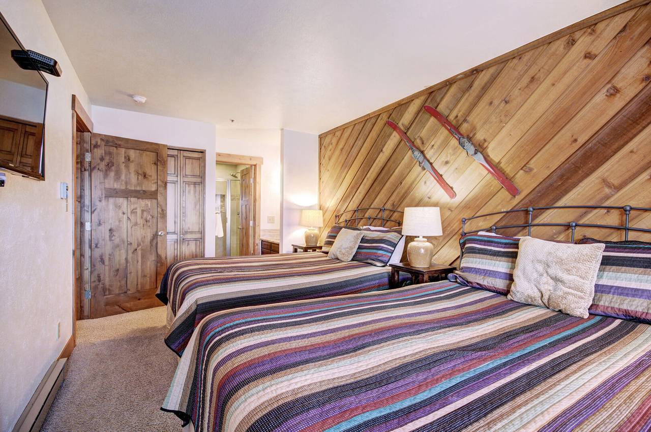 Bedroom - Cimarron 301 Breckenridge Vacation Rental Bedroom - Cimarron 301 Breckenridge Vacation Rental