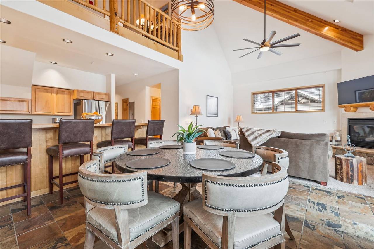 Dining Area - Corral 309W - Breckenridge Vacation Rental Dining Area - Corral 309W - Breckenridge Vacation Rental