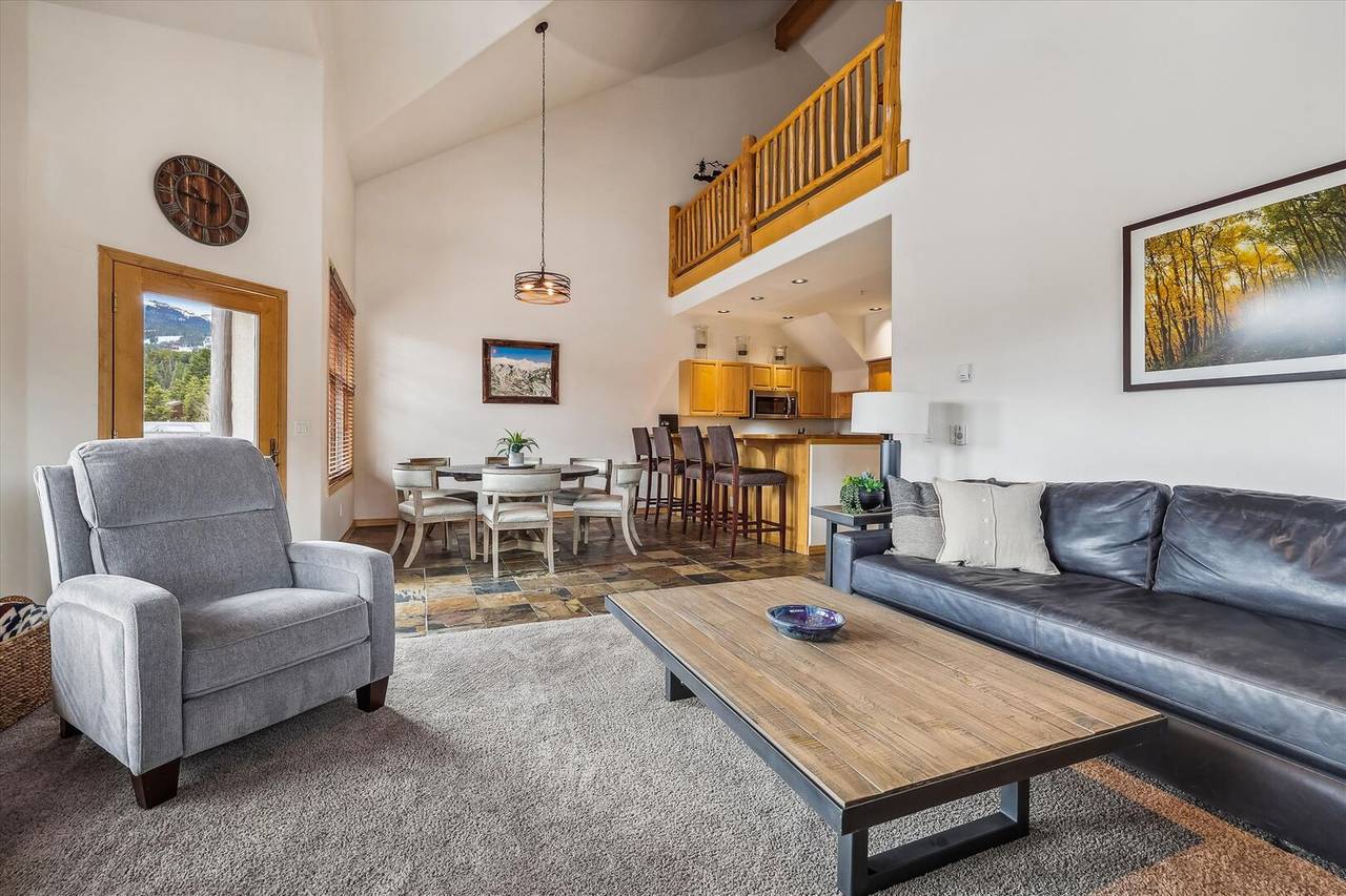 Living Room - Corral 309W - Breckenridge Vacation Rental Living Room - Corral 309W - Breckenridge Vacation Rental