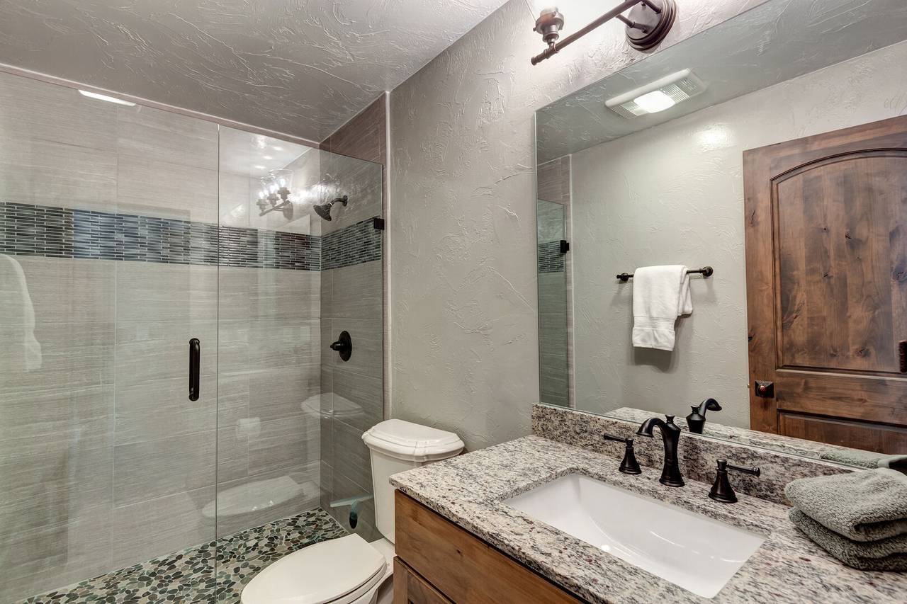 Bathroom - Creekside Escape - Breckenridge Vacation Rental Bathroom - Creekside Escape - Breckenridge Vacation Rental