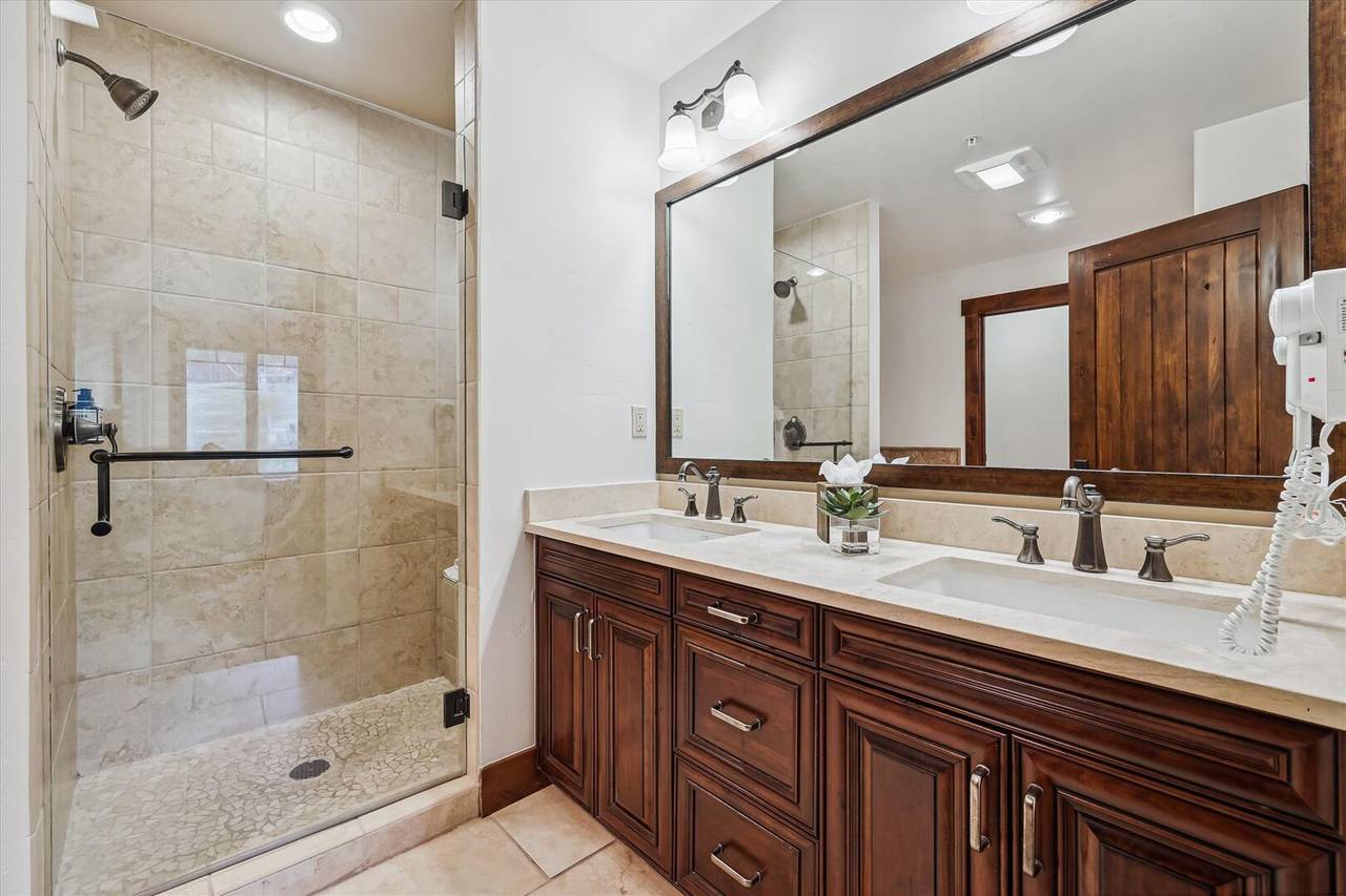 Bathroom - Crystal Peak Lodge 7303 - Breckenridge Vacation Rental Bathroom - Crystal Peak Lodge 7303 - Breckenridge Vacation Rental