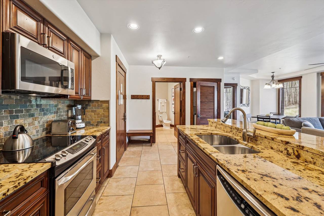 Kitchen - Crystal Peak Lodge 7303 - Breckenridge Vacation Rental Kitchen - Crystal Peak Lodge 7303 - Breckenridge Vacation Rental