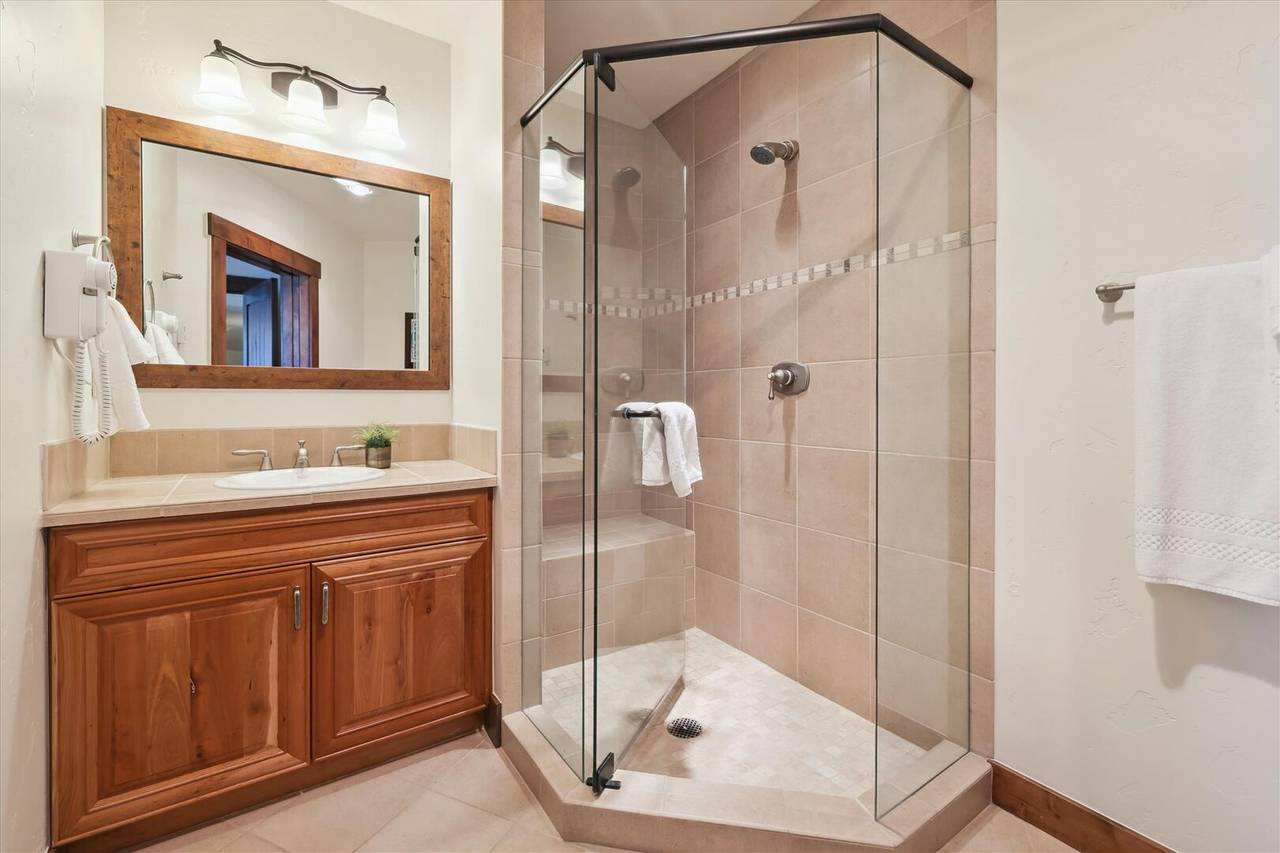 Bathroom - Crystal Peak Lodge 7407 - Breckenridge Vacation Rental Bathroom - Crystal Peak Lodge 7407 - Breckenridge Vacation Rental