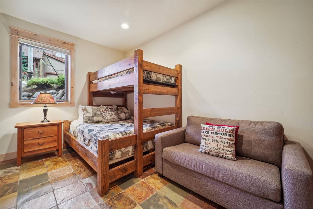 Bedroom - Cucumber Patch 44 - Breckenridge Vacation Rental Bedroom - Cucumber Patch 44 - Breckenridge Vacation Rental