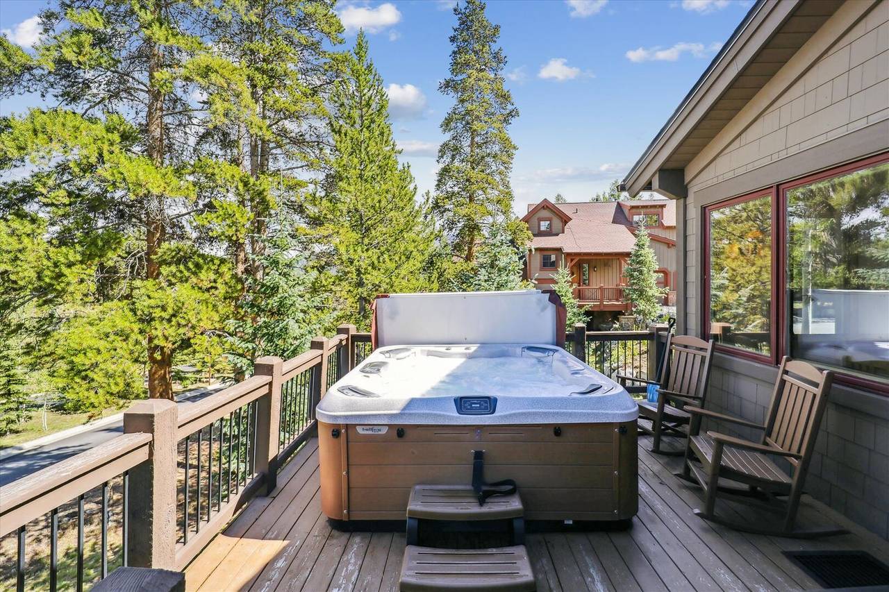 Hot Tub - Cucumber Patch 44 - Breckenridge Vacation Rental Hot Tub - Cucumber Patch 44 - Breckenridge Vacation Rental
