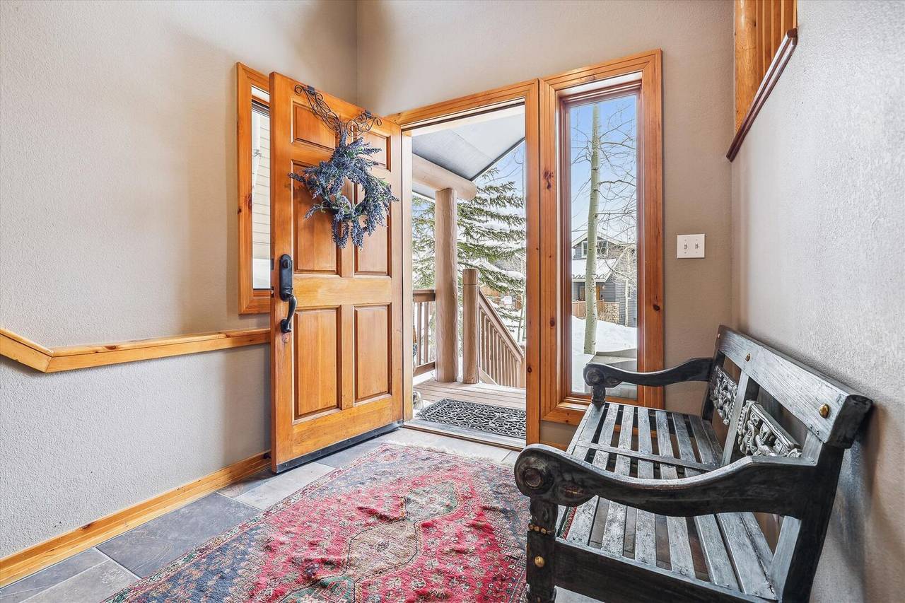 Entry - Elk Ridge 432 - Breckenridge Vacation Rental Entry - Elk Ridge 432 - Breckenridge Vacation Rental
