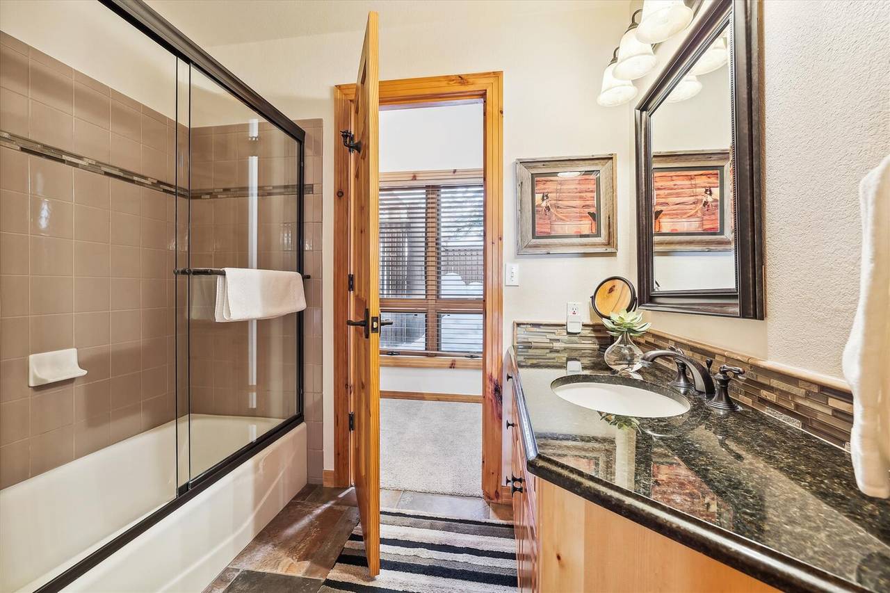 Bathroom - Elk Ridge 432 - Breckenridge Vacation Rental Bathroom - Elk Ridge 432 - Breckenridge Vacation Rental