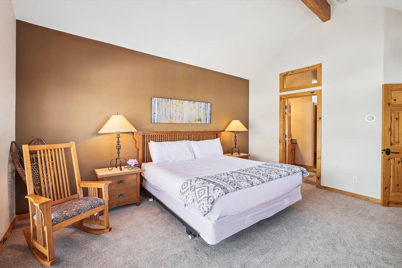 Bedroom - Elk Ridge 432 - Breckenridge Vacation Rental Bedroom - Elk Ridge 432 - Breckenridge Vacation Rental