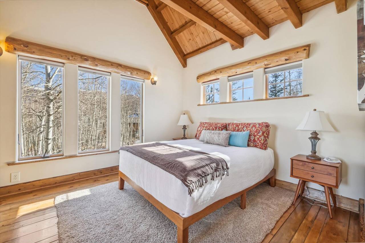 Bedroom - Endless Trails Cabin - Silverthorne Vacation Rental Bedroom - Endless Trails Cabin - Silverthorne Vacation Rental