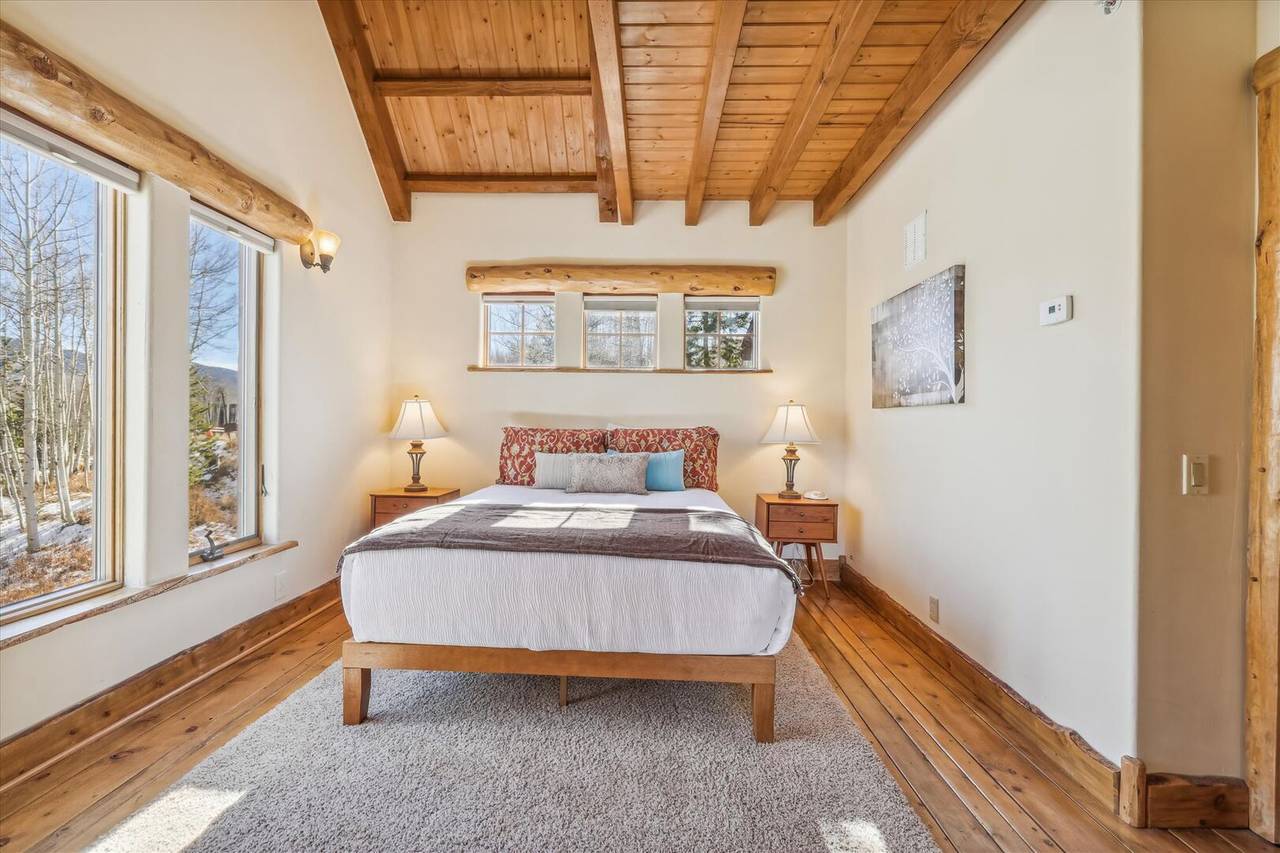 Bedroom - Endless Trails Cabin - Silverthorne Vacation Rental Bedroom - Endless Trails Cabin - Silverthorne Vacation Rental