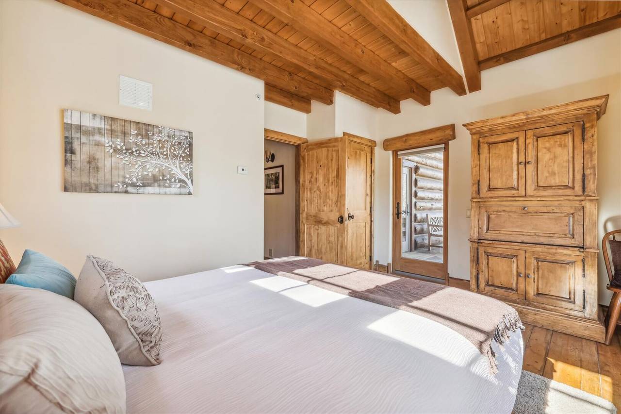 Bedroom - Endless Trails Cabin - Silverthorne Vacation Rental Bedroom - Endless Trails Cabin - Silverthorne Vacation Rental