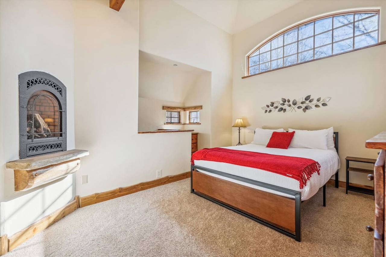 Bedroom - Endless Trails Cabin - Silverthorne Vacation Rental Bedroom - Endless Trails Cabin - Silverthorne Vacation Rental