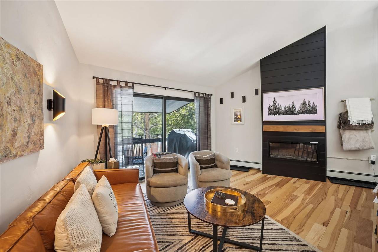 Living Room - Gold Camp 54 - Breckenridge Vacation Rental Living Room - Gold Camp 54 - Breckenridge Vacation Rental