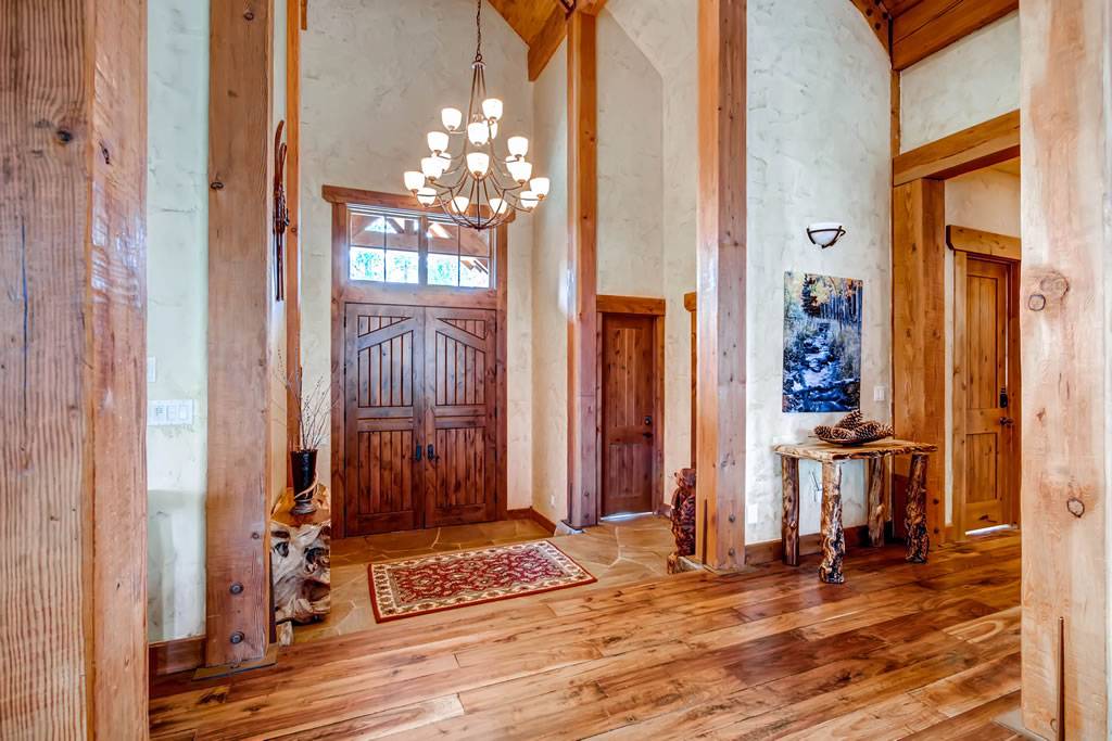 Entry - Hatari Lodge - Breckenridge Vacation Rental Entry - Hatari Lodge - Breckenridge Vacation Rental