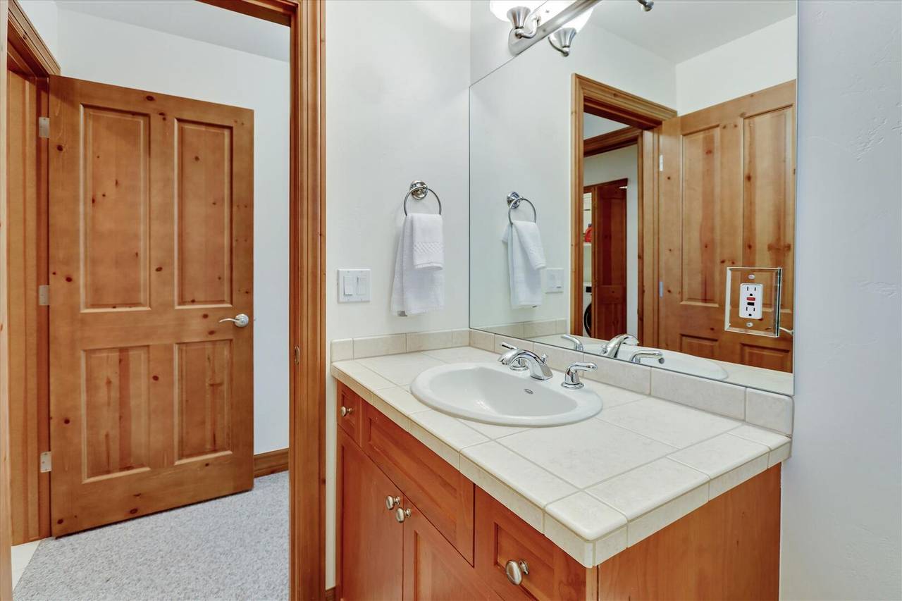Bathroom - Highland Greens 66 - Breckenridge Vacation Rental Bathroom - Highland Greens 66 - Breckenridge Vacation Rental