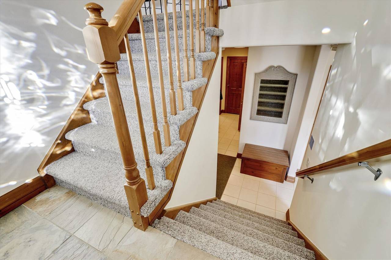Stairs/Hallway - Highland Greens 66 - Breckenridge Vacation Rental Stairs/Hallway - Highland Greens 66 - Breckenridge Vacation Rental
