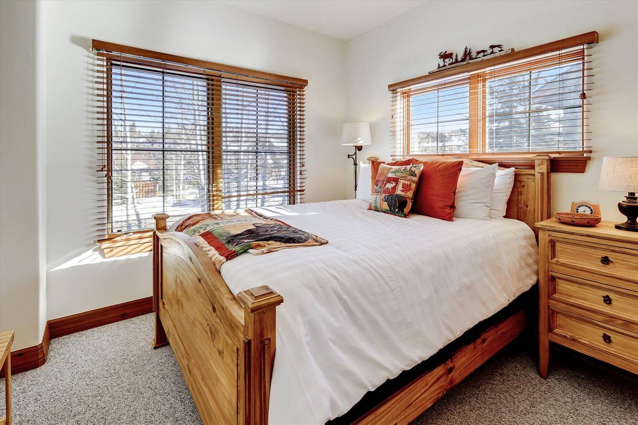 Bedroom - Highland Greens 66 - Breckenridge Vacation Rental Bedroom - Highland Greens 66 - Breckenridge Vacation Rental