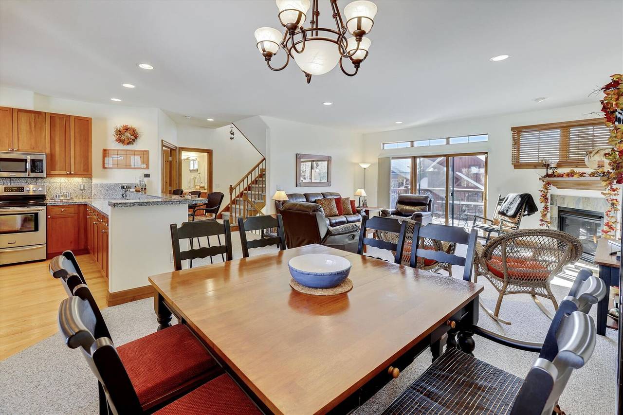 Dining Area - Highland Greens 66 - Breckenridge Vacation Rental Dining Area - Highland Greens 66 - Breckenridge Vacation Rental